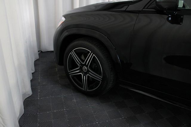 New 2026 Mercedes-Benz GLE 450 4MATIC image 9