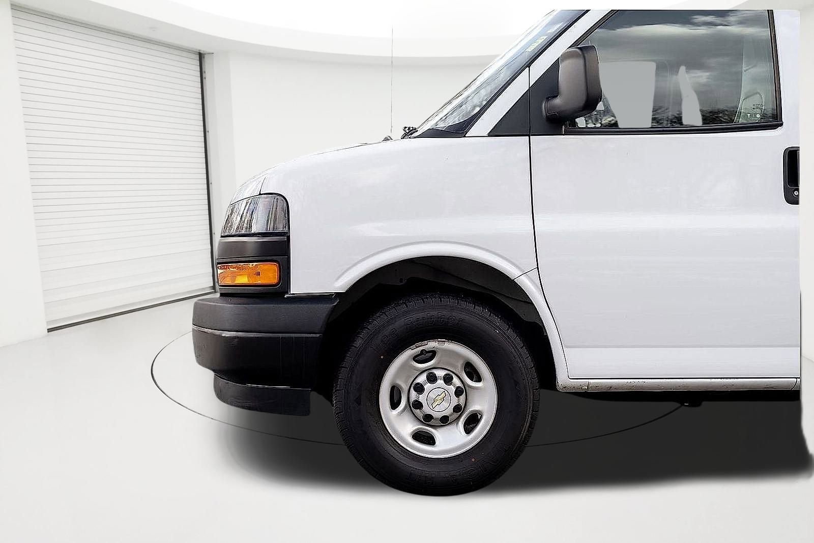 Certified 2022 Chevrolet Express 2500 Extended w/ Driver Convenience Package image 13