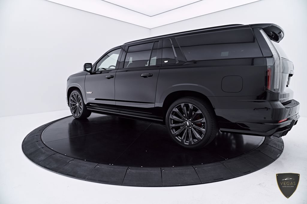 Used 2026 Cadillac Escalade ESV V AWD/4WD image 10