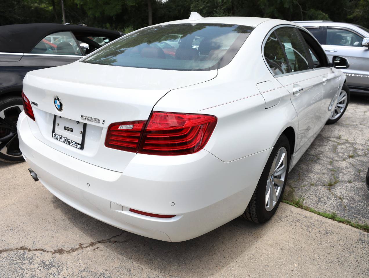 Used 2016 BMW 528i xDrive Sedan AWD/4WD image 4
