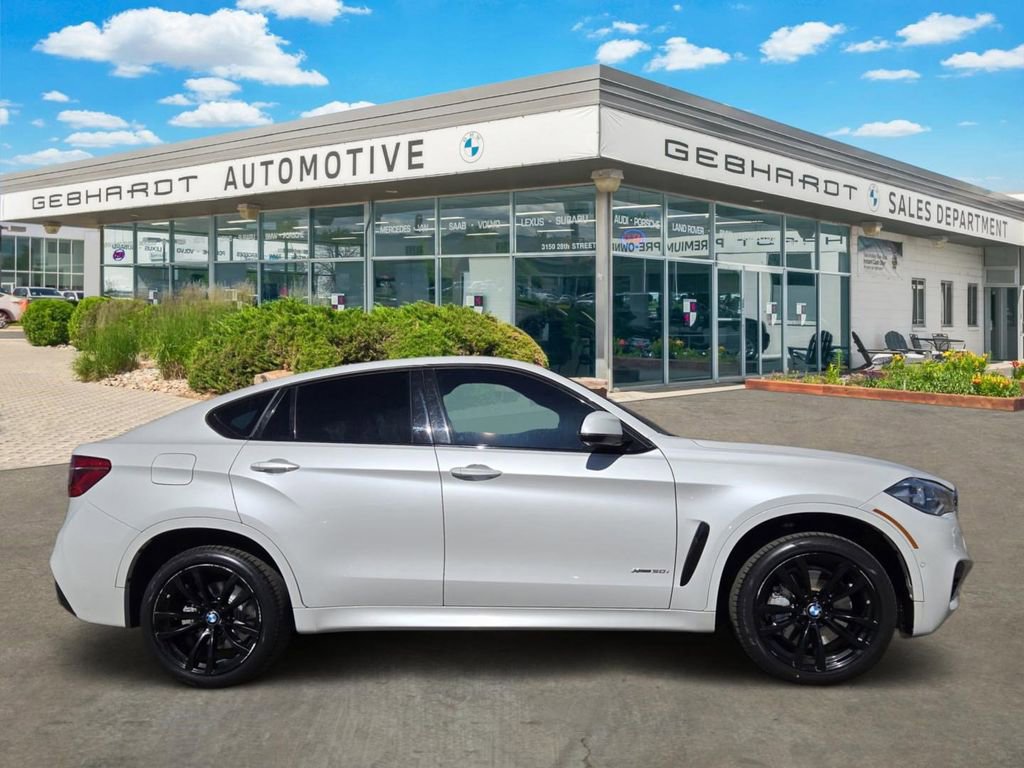 Used 2018 BMW X6 xDrive50i w/ M Sport Package image 4