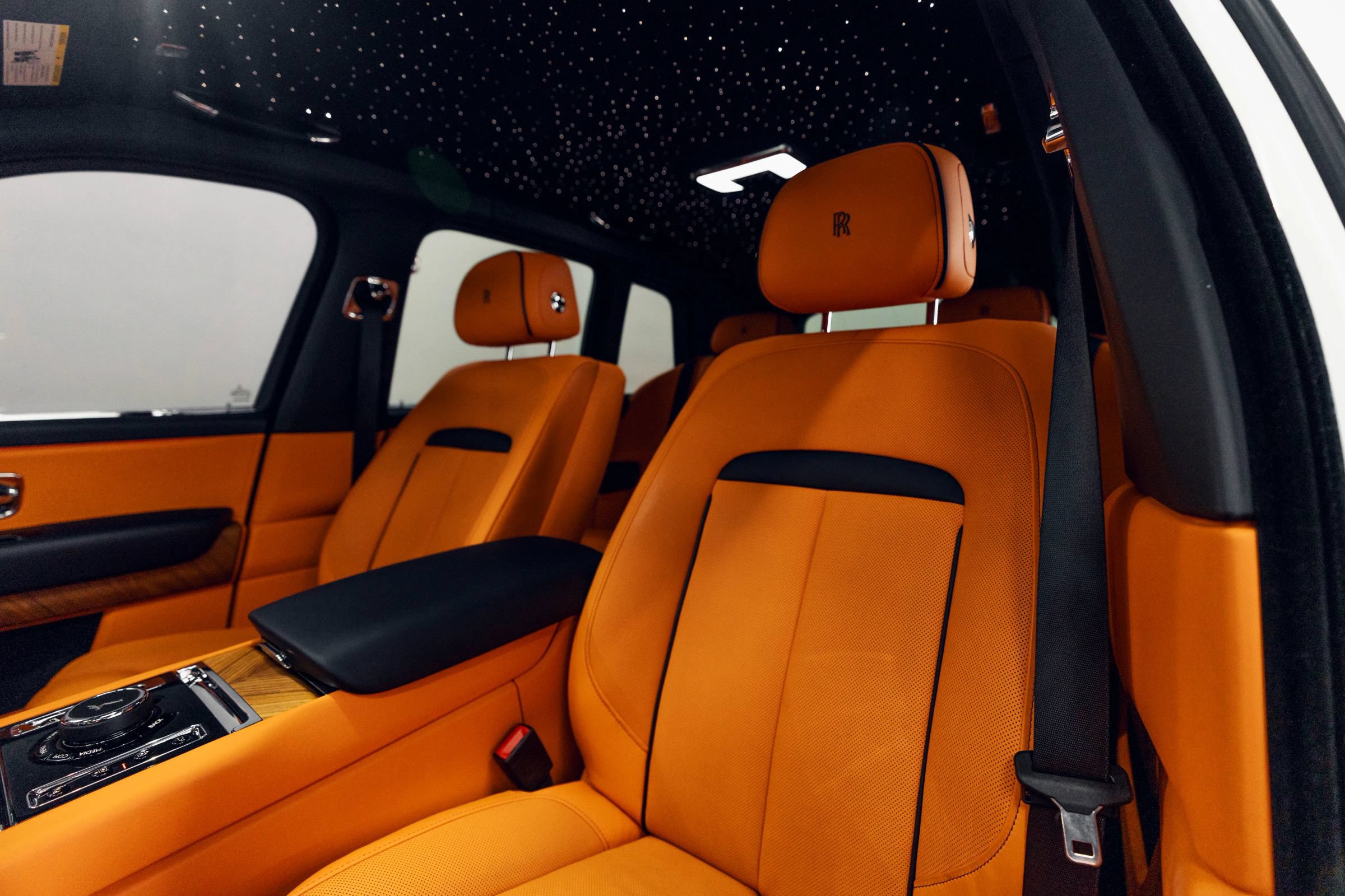 Used 2021 Rolls-Royce Cullinan AWD/4WD image 24
