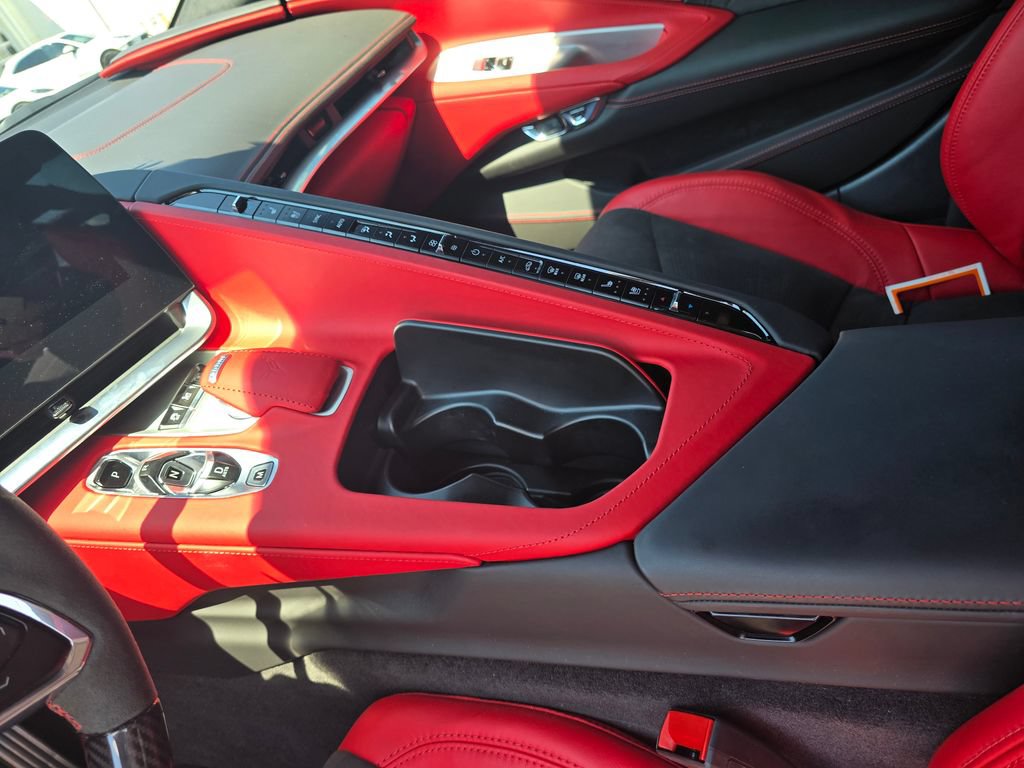 Used 2024 Chevrolet Corvette Z06 RWD image 20