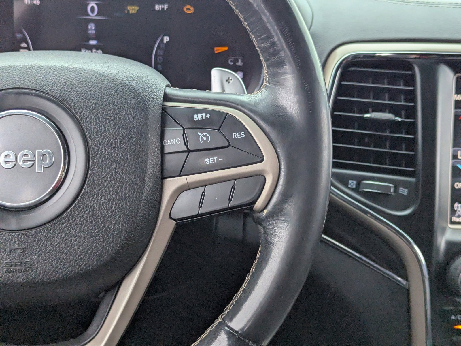 Used 2014 Jeep Grand Cherokee Overland image 22