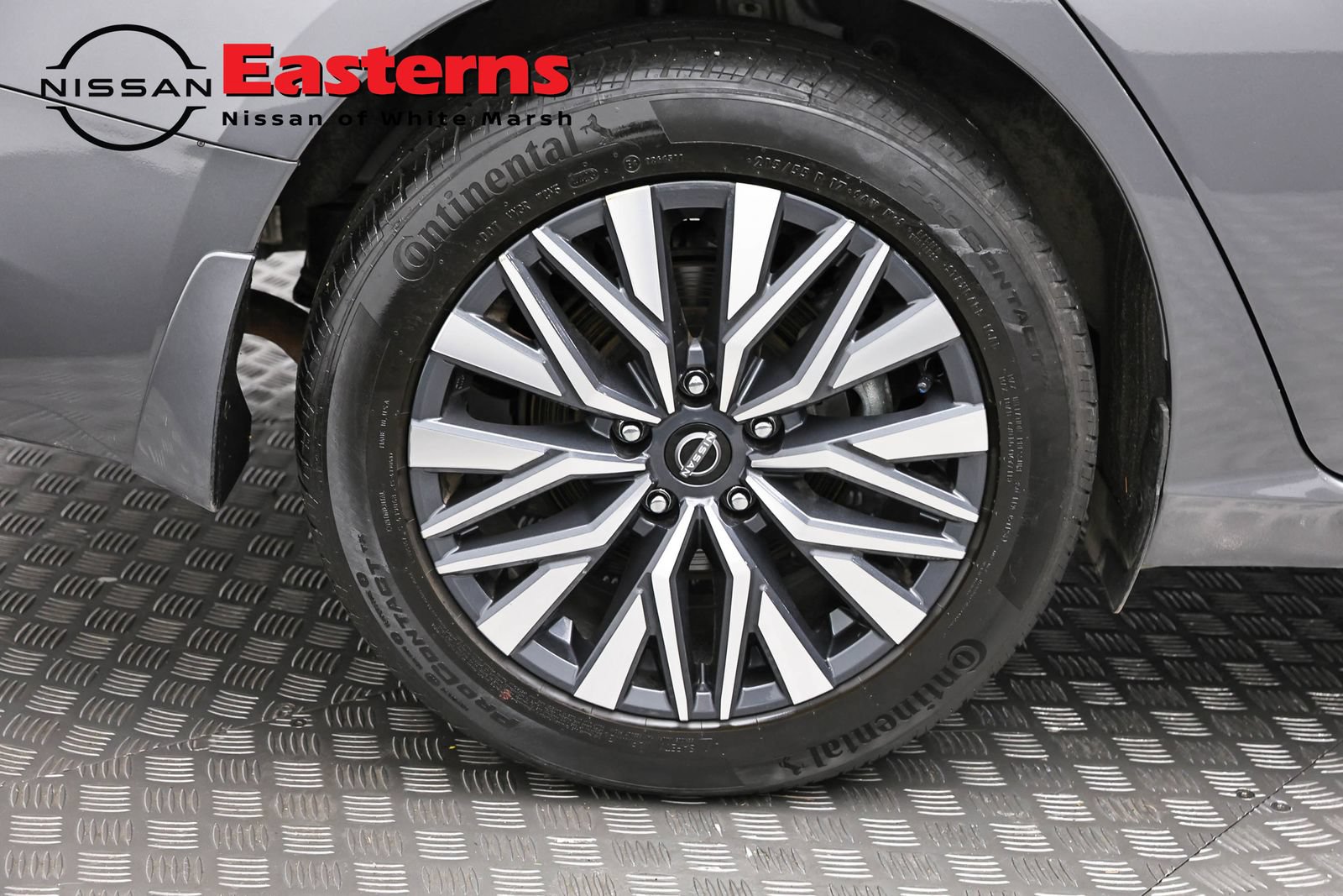 Used 2024 Nissan Altima 2.5 SV AWD/4WD image 29