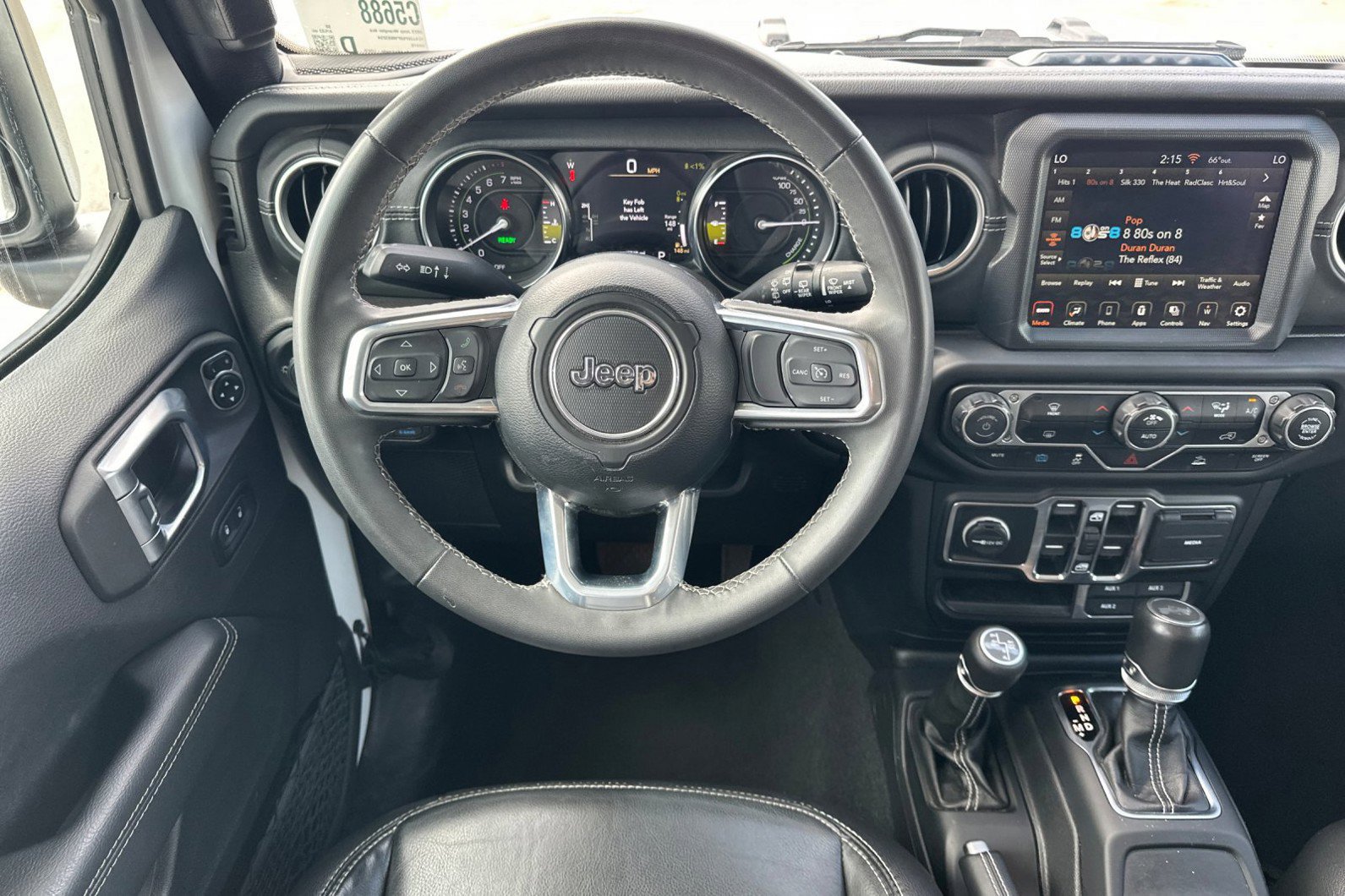 Used 2023 Jeep Wrangler Sahara image 14