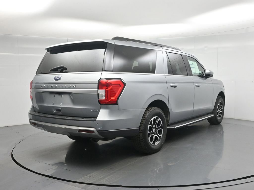 Used 2023 Ford Expedition Max XLT image 30