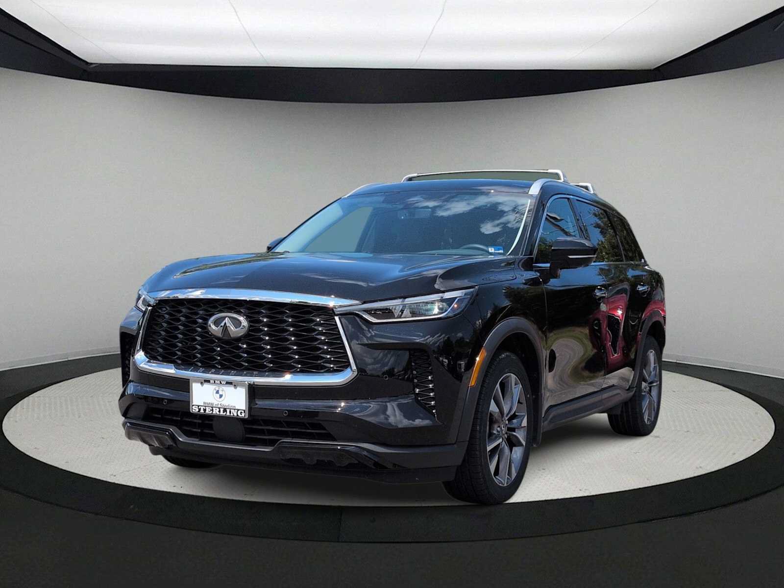 Used 2023 INFINITI QX60 Luxe AWD/4WD image 4