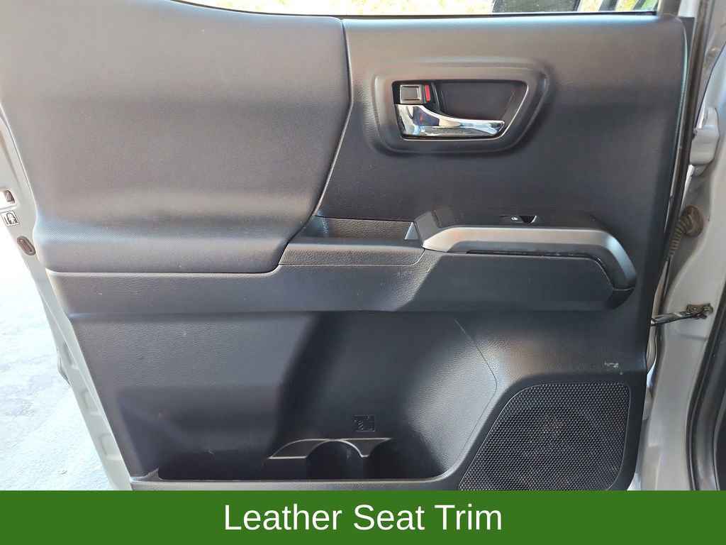 Used 2019 Toyota Tacoma TRD Sport image 27