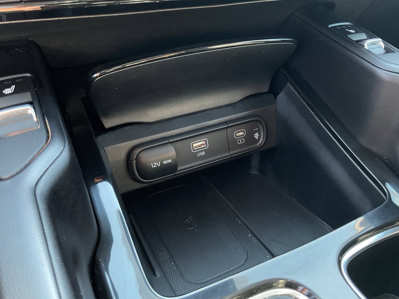 Used 2025 Kia Telluride S FWD image 31