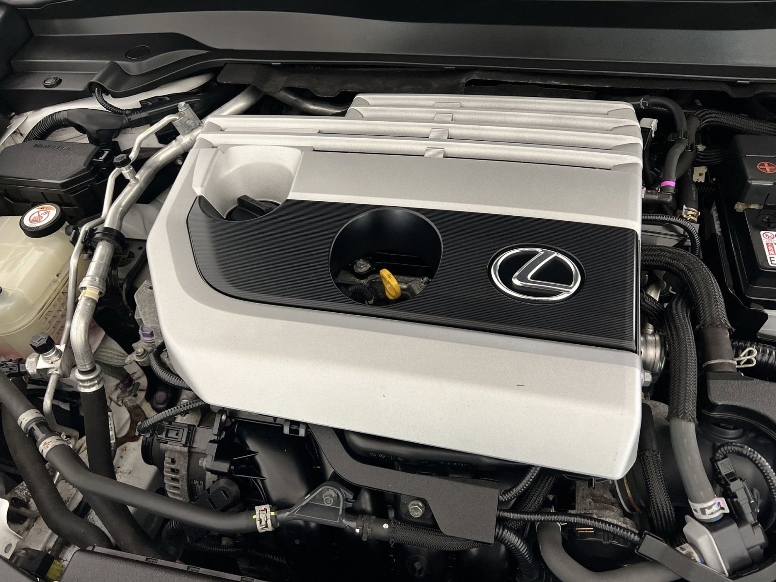 Used 2019 Lexus UX 200 image 26