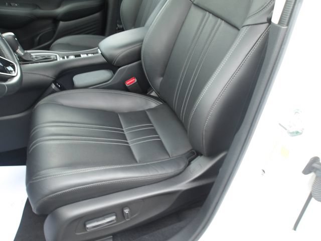 Used 2024 Honda HR-V EX-L image 12
