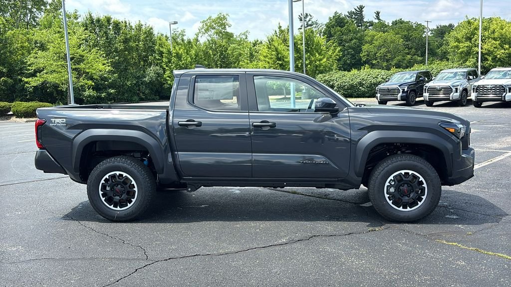 New 2026 Toyota Tacoma TRD Off-Road w/ TRD Off Road Upgrade Package AWD/4WD image 32