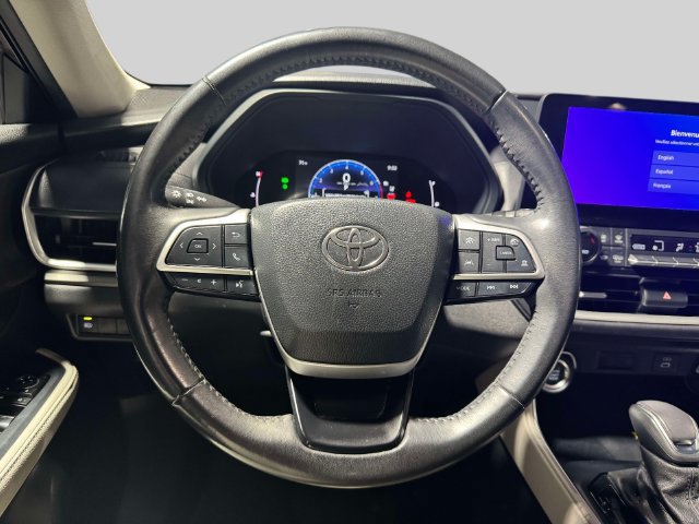 Used 2024 Toyota Grand Highlander AWD image 19