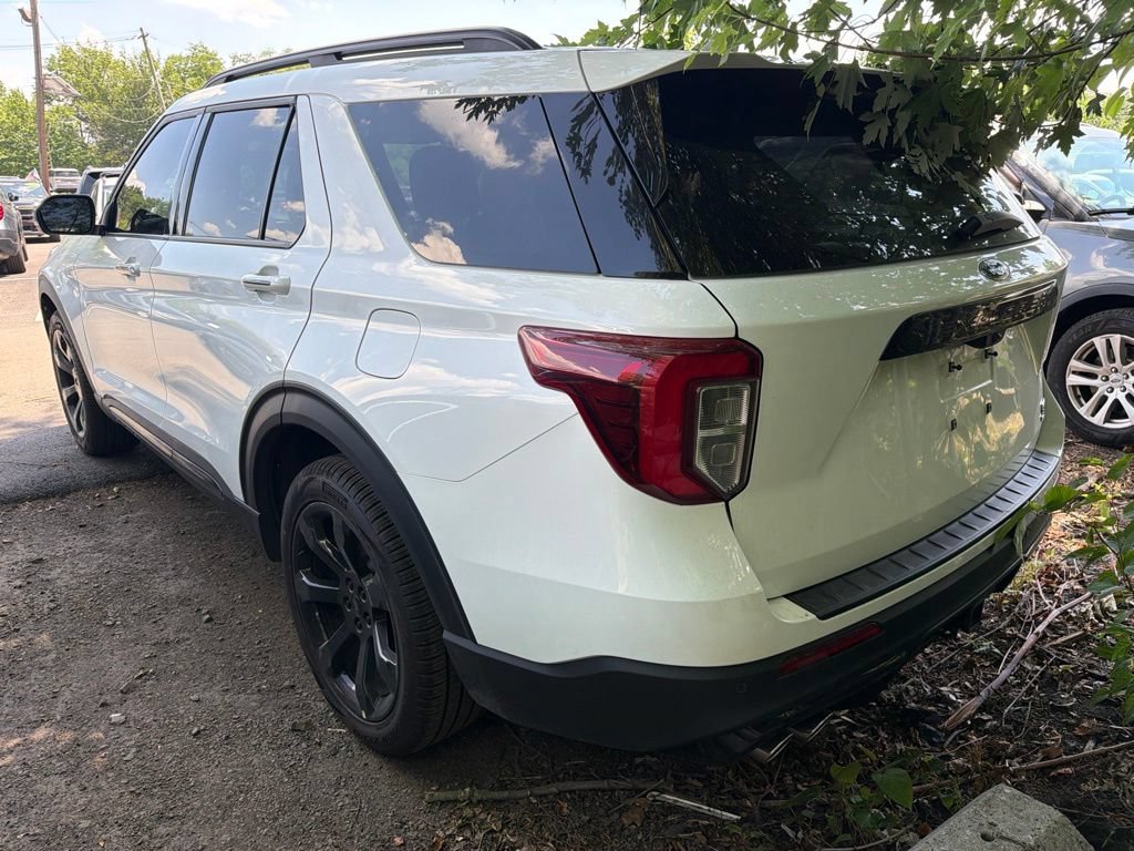 Certified 2023 Ford Explorer ST w/ Equipment Group 401A AWD/4WD image 3