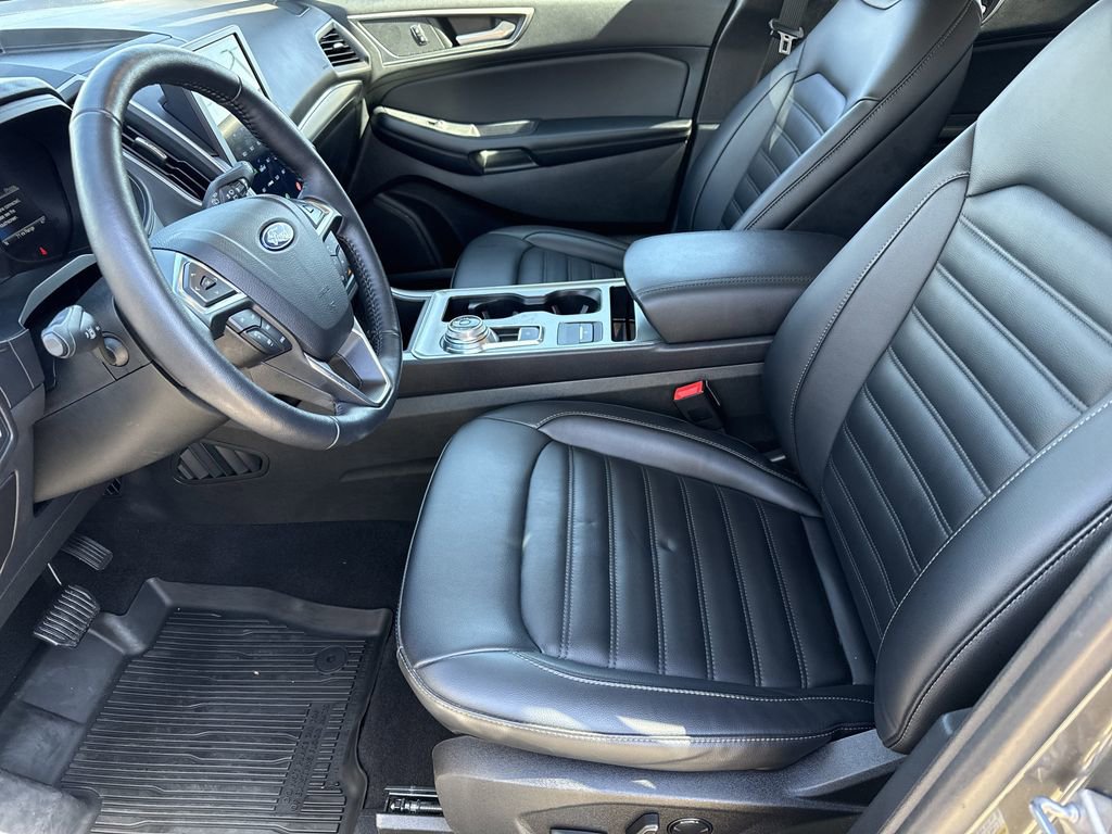 Used 2022 Ford Edge SEL w/ Convenience Package image 9