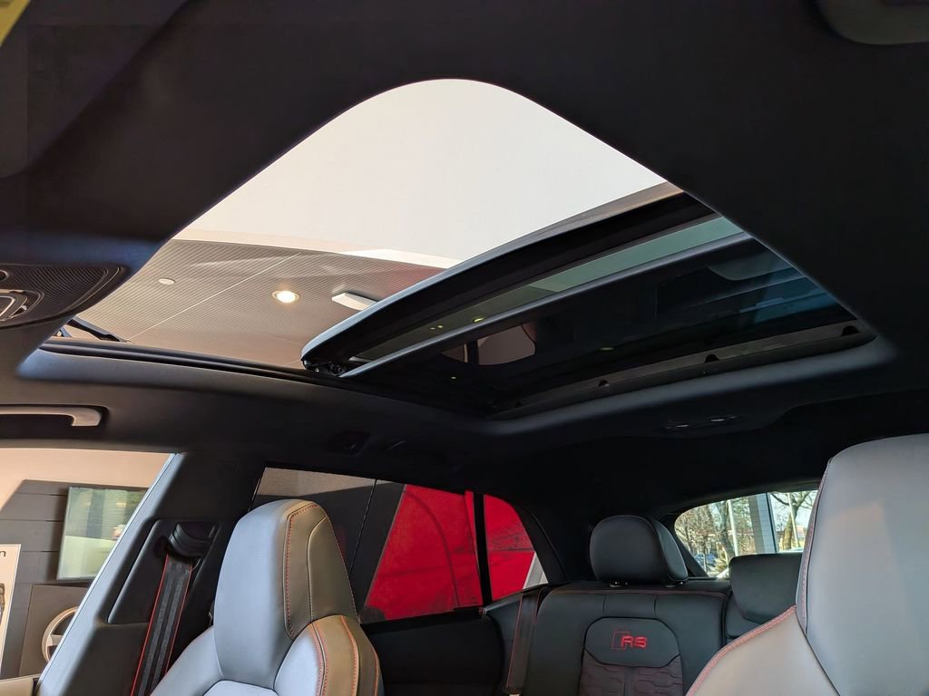 New 2026 Audi RS Q8 performance image 15