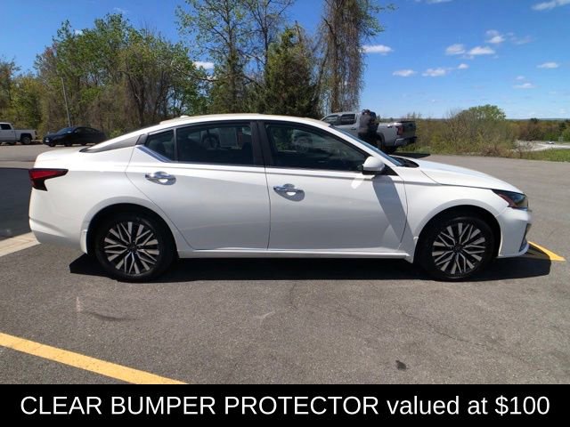 Certified 2024 Nissan Altima 2.5 SV w/ SV Premium Package AWD/4WD image 8