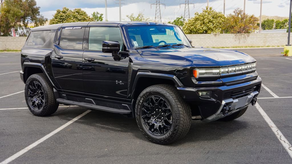 Used 2026 GMC Hummer EV SUV w/ LPO, Dark Essentials Package AWD/4WD image 7