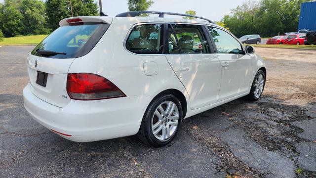 Used 2012 Volkswagen Jetta TDI FWD image 4