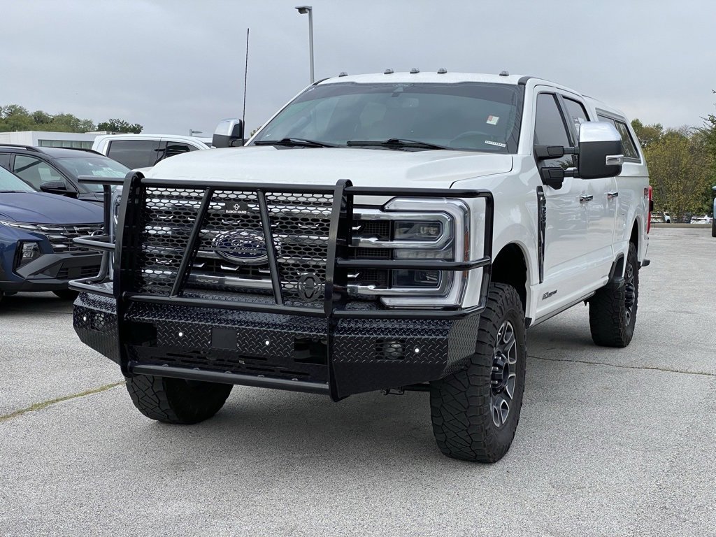 Used 2024 Ford F250 Platinum image 3