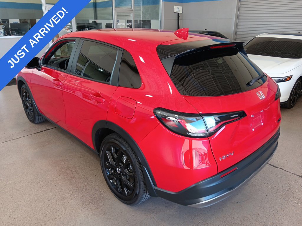 Certified 2025 Honda HR-V Sport image 4