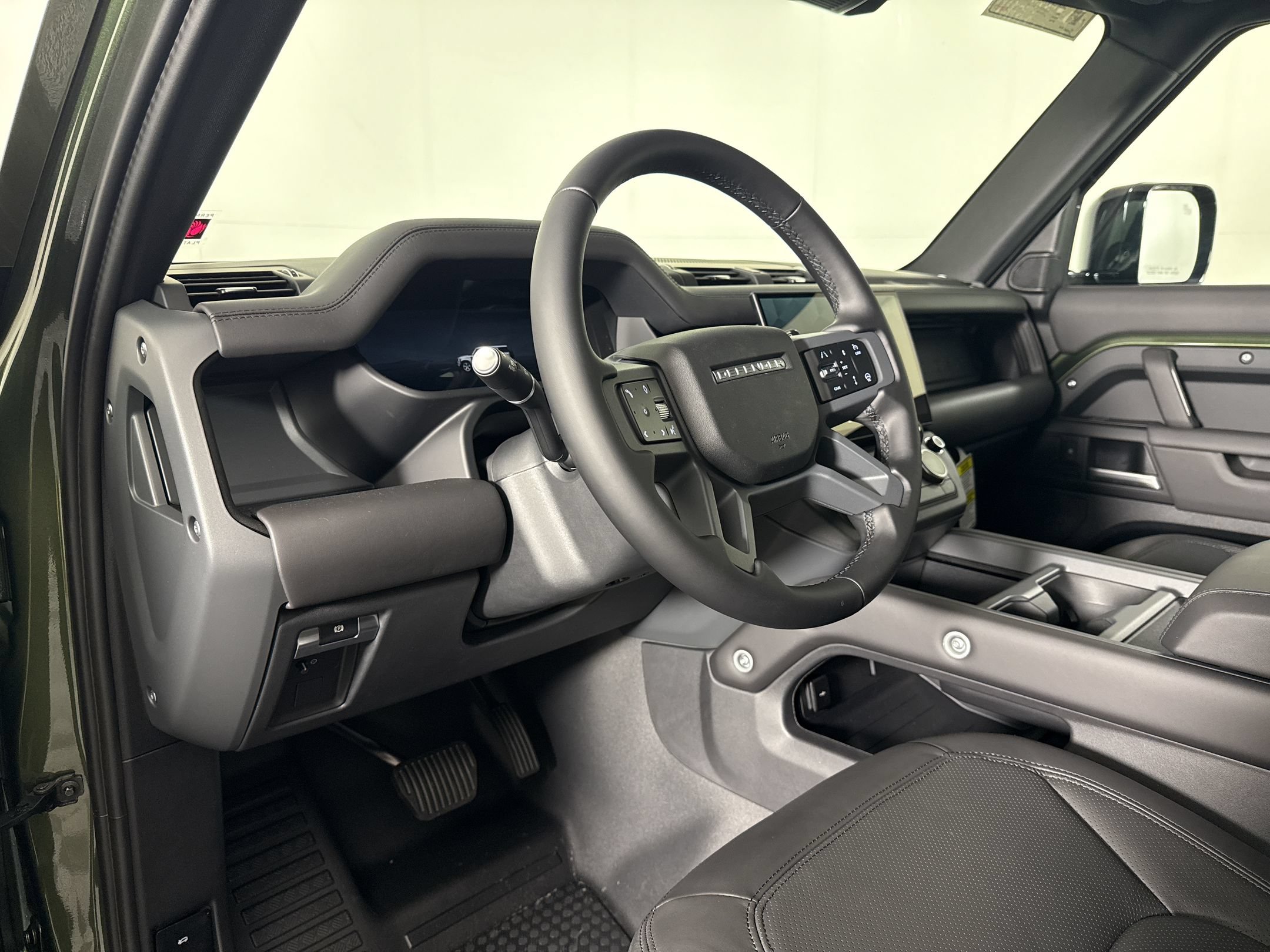 New 2026 Land Rover Defender 130 S AWD/4WD image 4