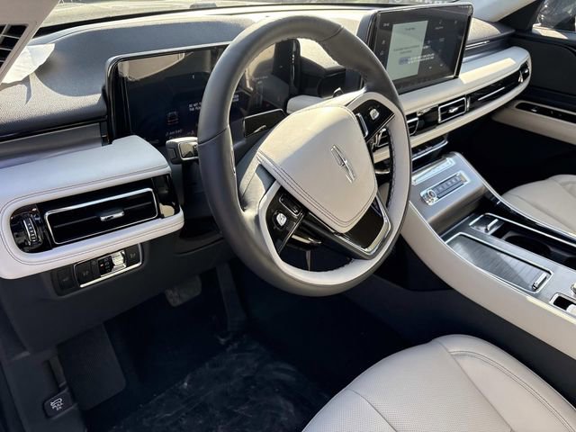 New 2026 Lincoln Aviator 2WD w/ Jet Appearance Package image 26