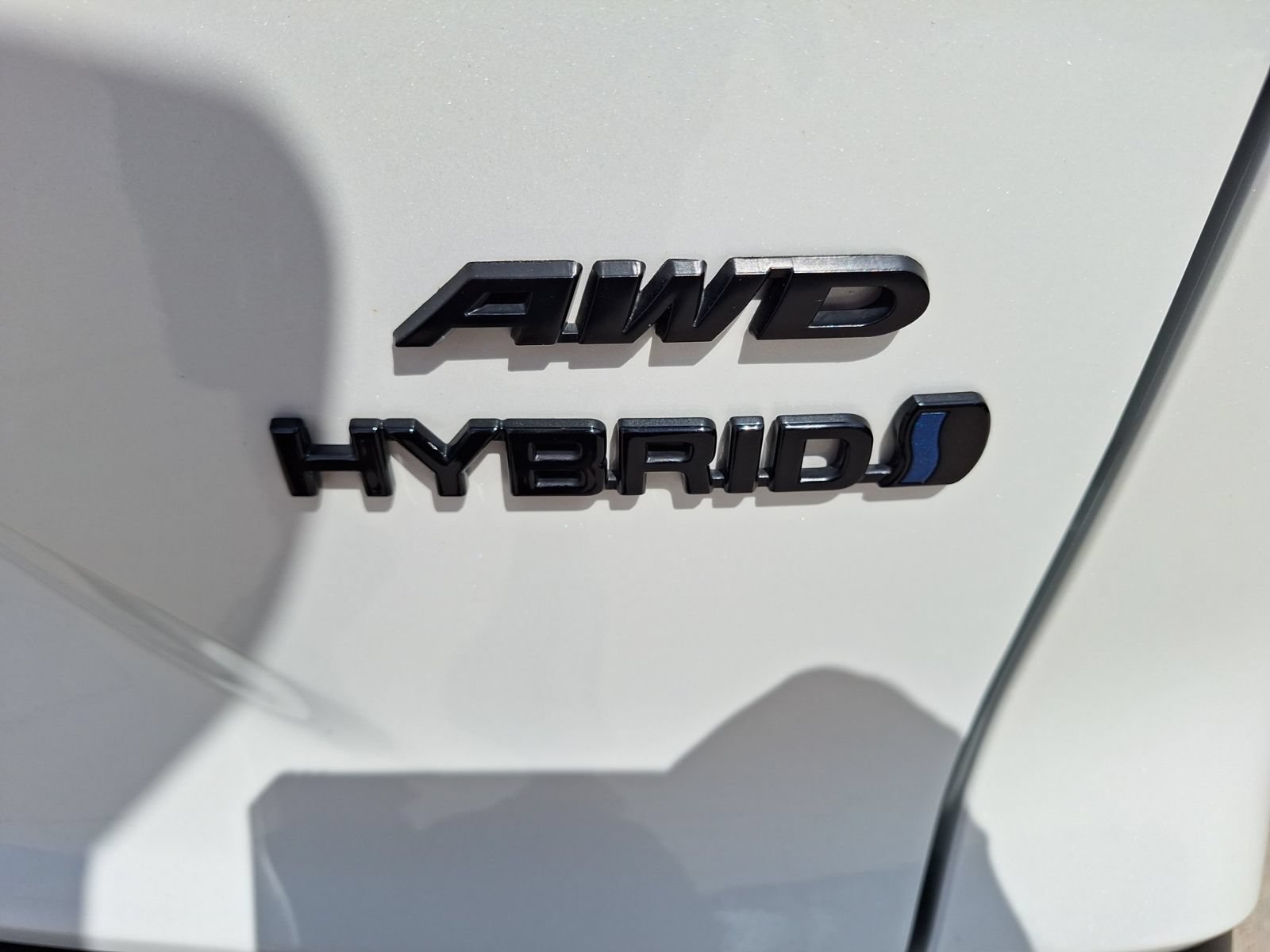 Used 2024 Toyota Corolla Cross AWD Hybrid image 12
