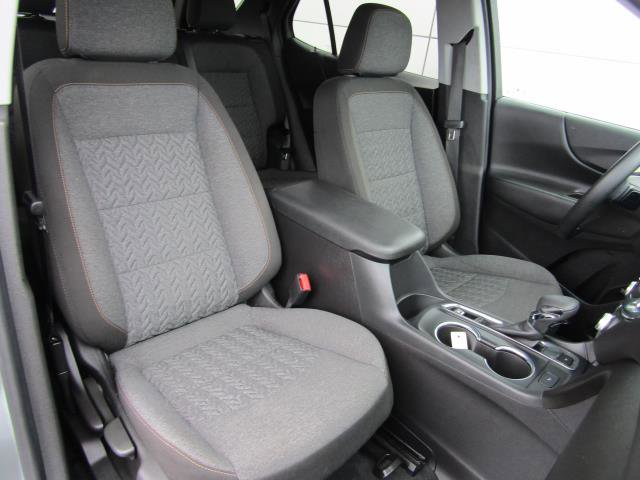 Used 2023 Chevrolet Equinox LT w/ Driver Convenience Package image 8