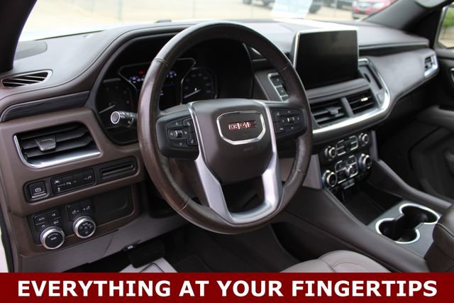 Used 2021 GMC Yukon XL SLT w/ SLT Premium Package AWD/4WD image 2