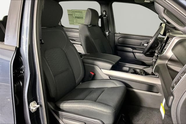 New 2026 RAM 1500 Express AWD/4WD image 12