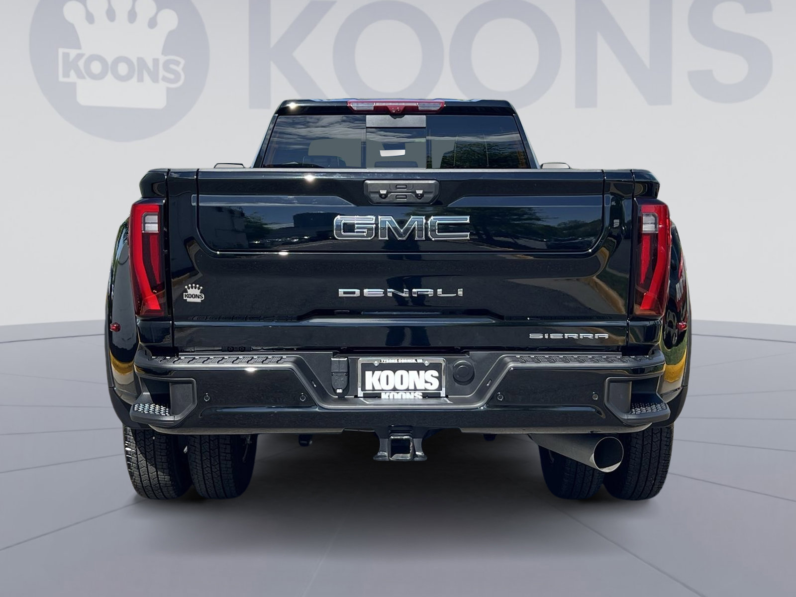 Used 2024 GMC Sierra 3500 Denali Ultimate AWD/4WD image 10