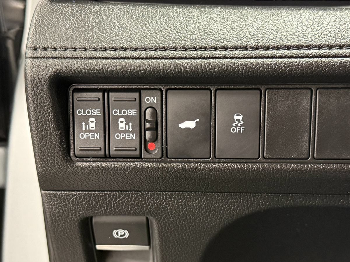 Used 2025 Honda Odyssey EX-L image 19