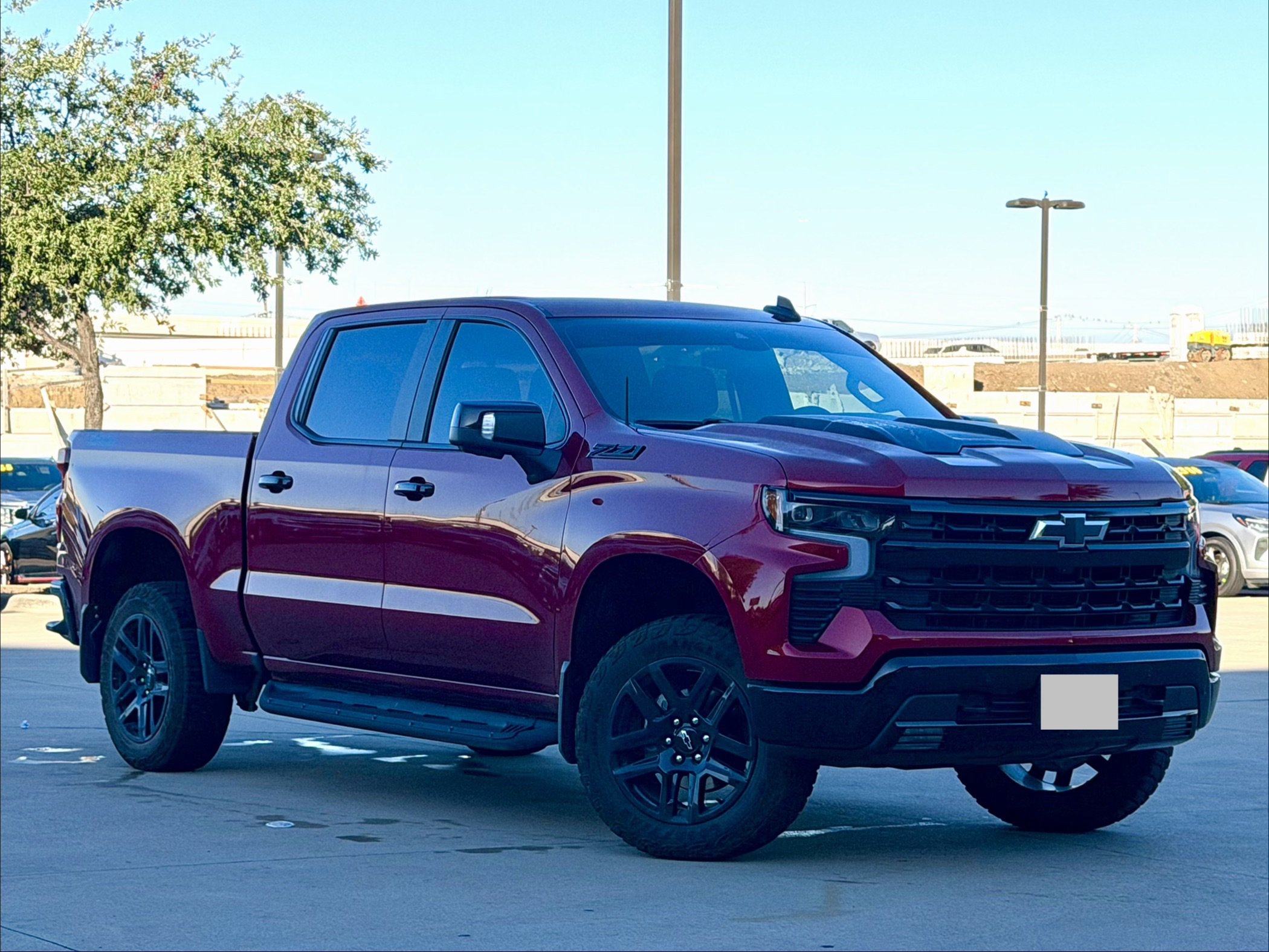 Used 2025 Chevrolet Silverado 1500 LT Trail Boss w/ LT Trail Boss Premium Package AWD/4WD image 2