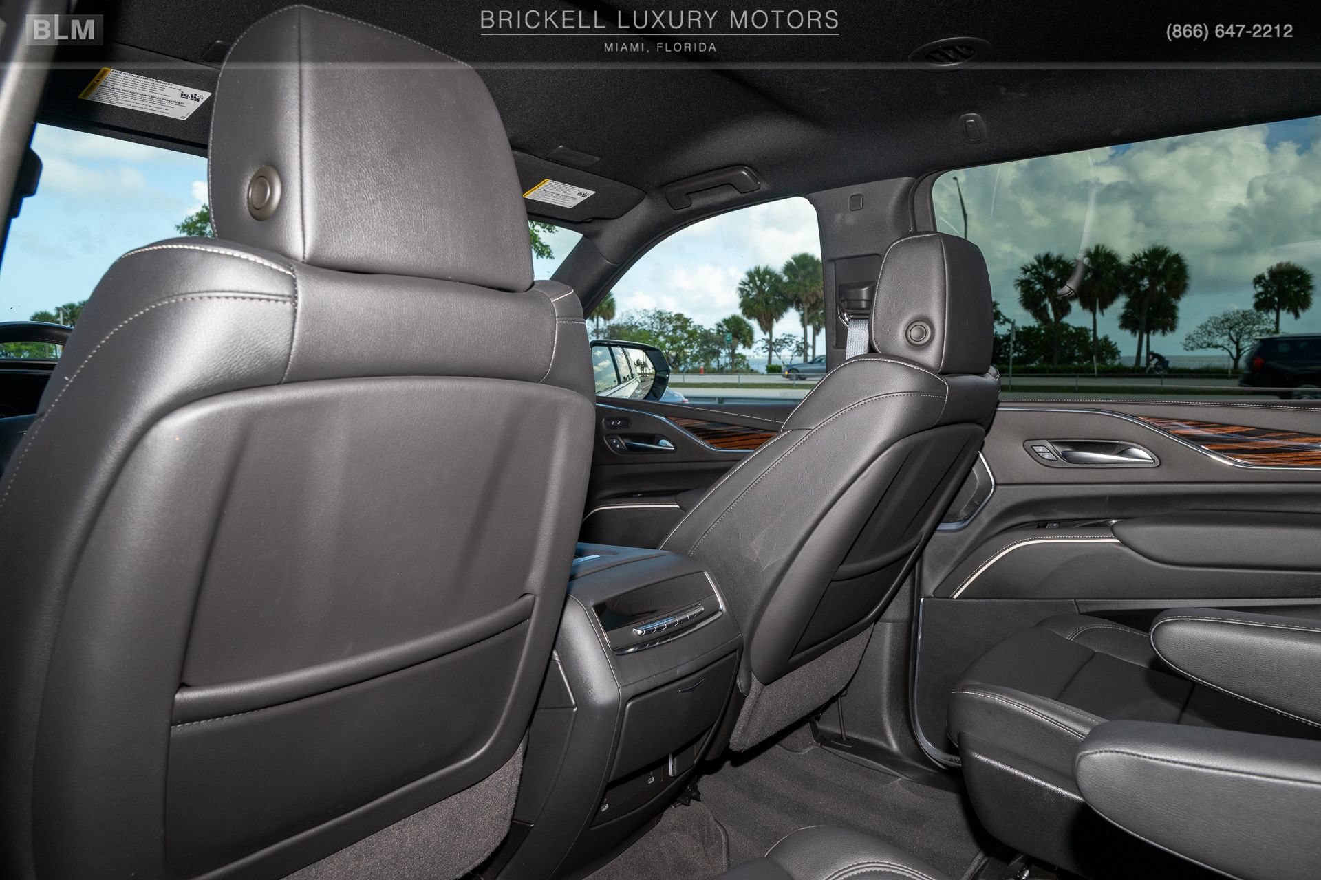 Used 2024 Cadillac Escalade ESV Luxury AWD/4WD image 20