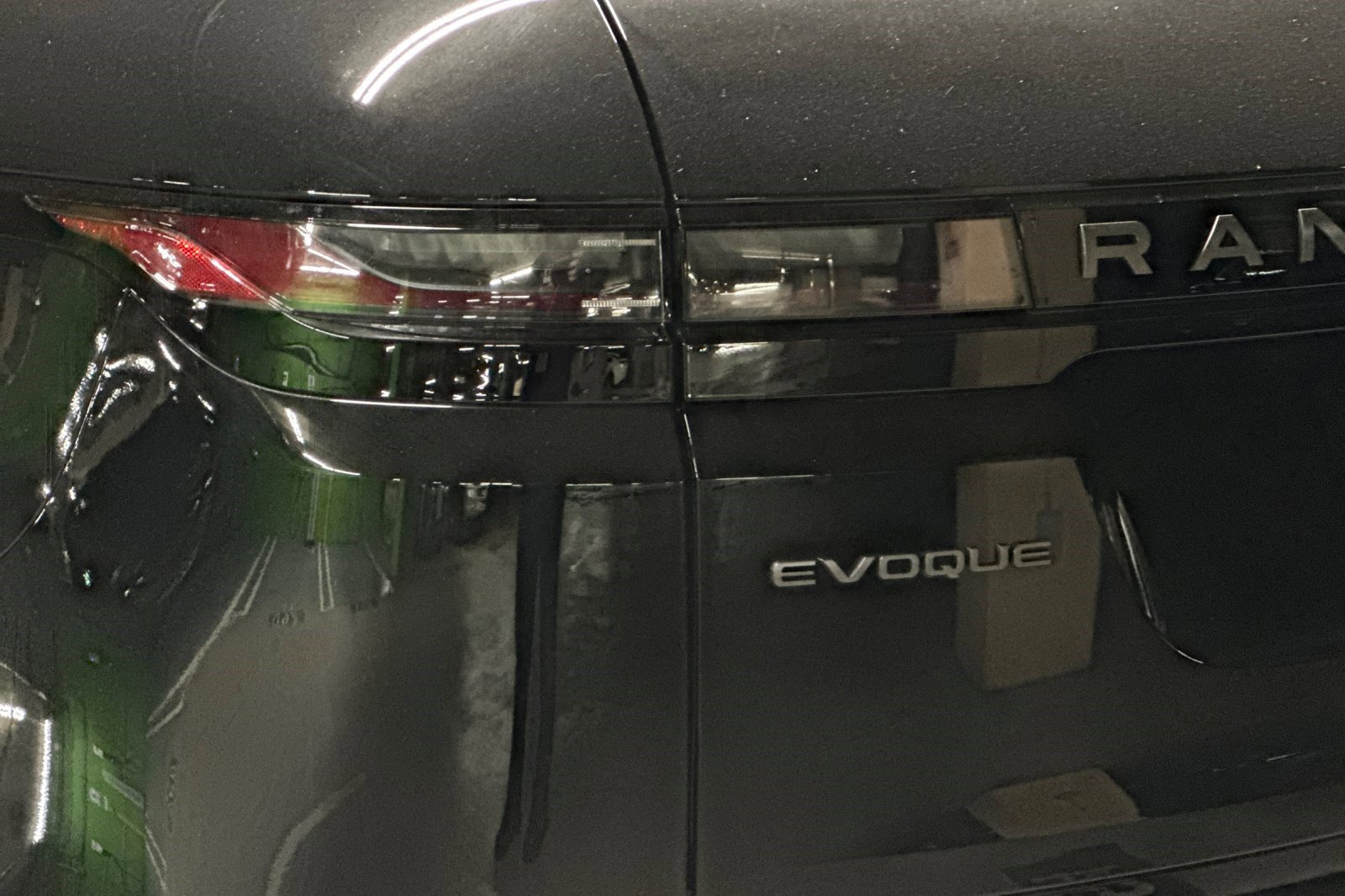 New 2026 Land Rover Range Rover Evoque S image 14