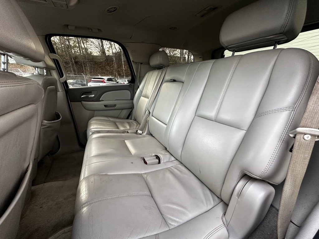 Used 2007 Chevrolet Tahoe LTZ w/ LTZ Preferred Equipment Group image 17