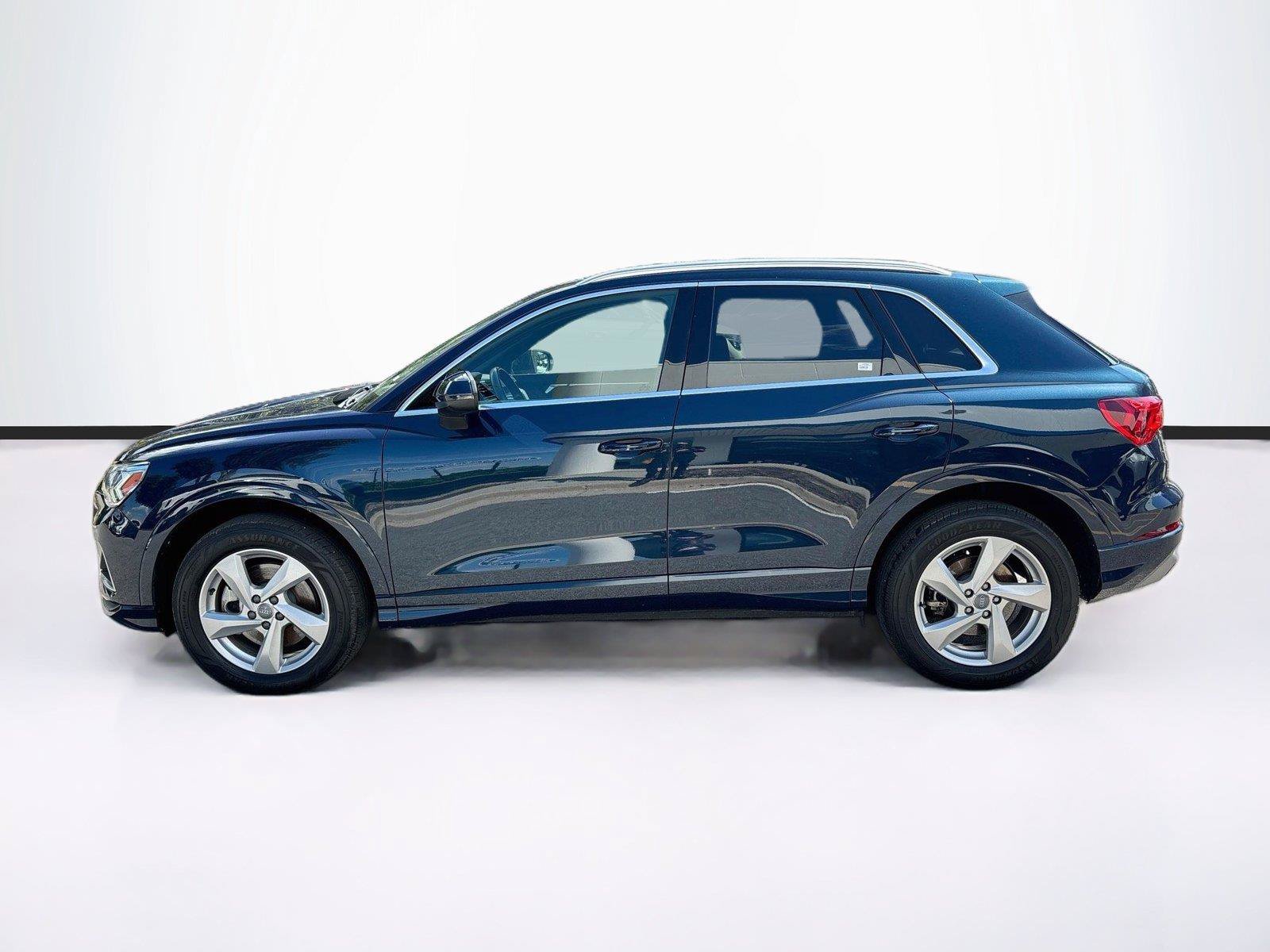 Used 2020 Audi Q3 2.0T Premium Plus w/ Premium Plus Package AWD/4WD image 4