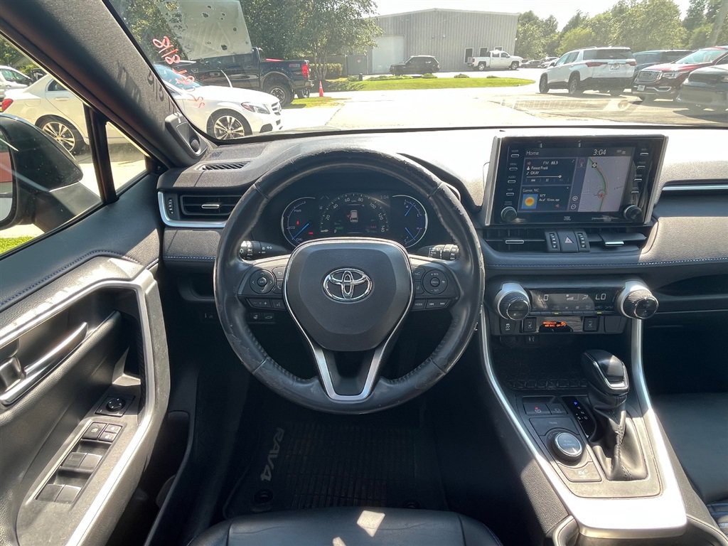 Used 2019 Toyota RAV4 XSE AWD/4WD image 7