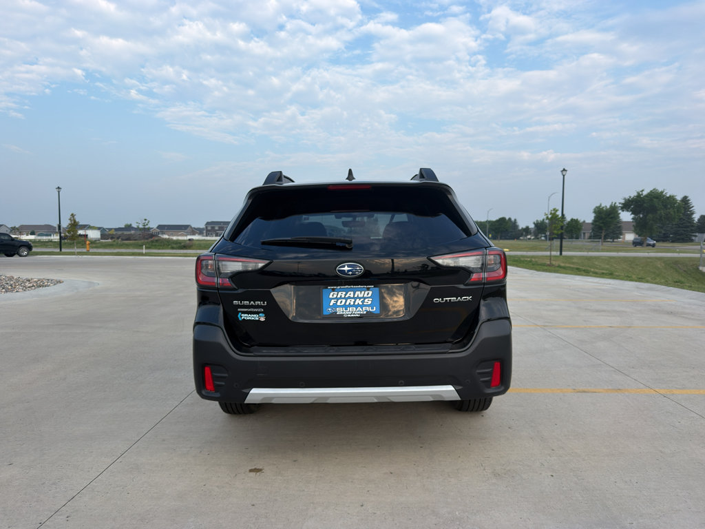 Used 2021 Subaru Outback Limited AWD/4WD image 6
