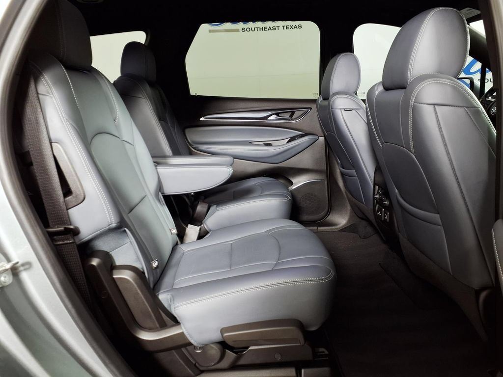 Used 2023 Buick Enclave Essence w/ Experience Buick Package FWD image 11