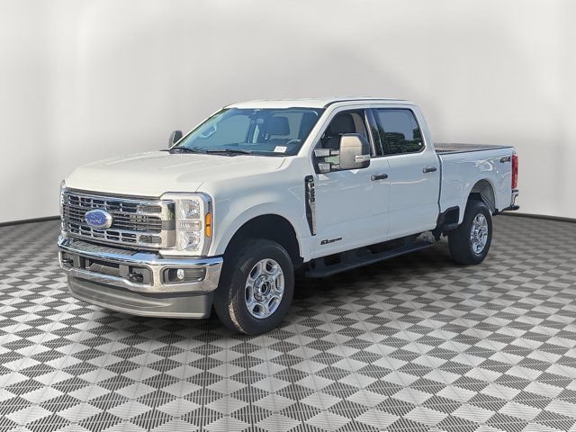 Used 2025 Ford F250 XLT AWD/4WD image 3