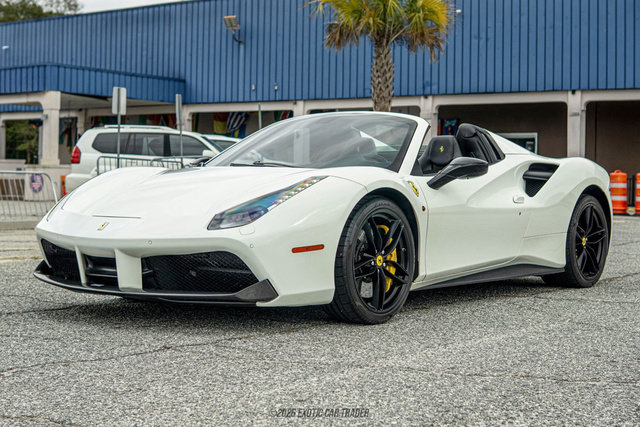 Used 2017 Ferrari 488 Spider RWD image 13