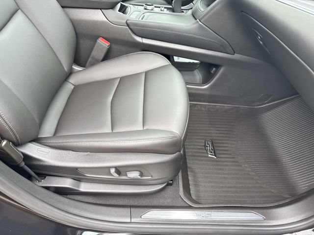 Certified 2024 Cadillac XT5 Luxury w/ LPO, Floor Liner Package AWD/4WD image 19