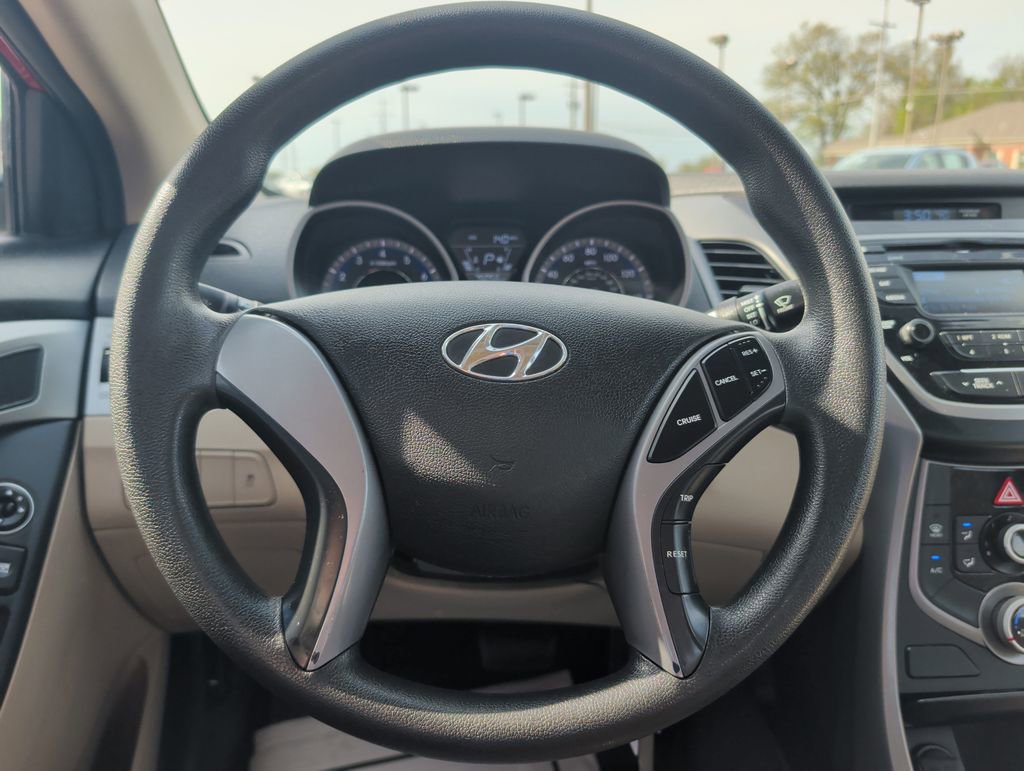 Used 2016 Hyundai Elantra SE FWD image 11