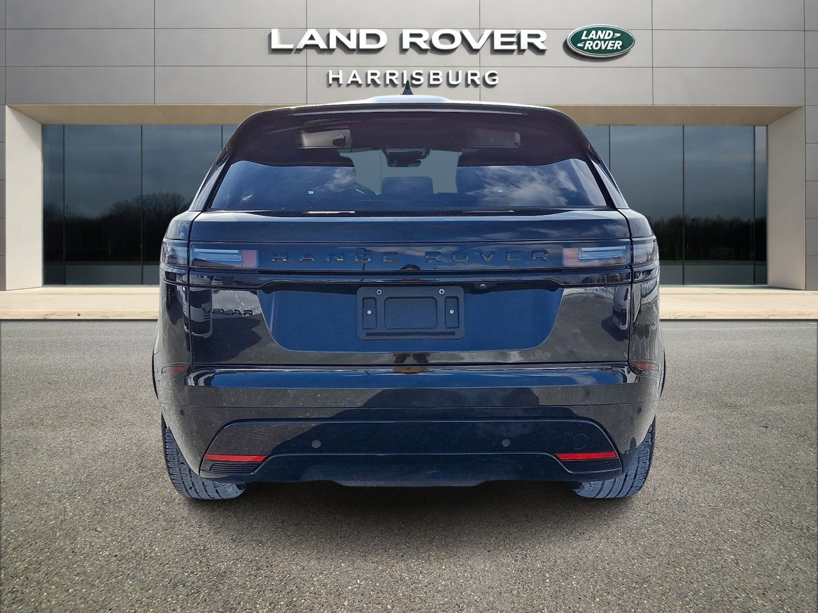 Used 2026 Land Rover Range Rover Velar Dynamic SE image 3