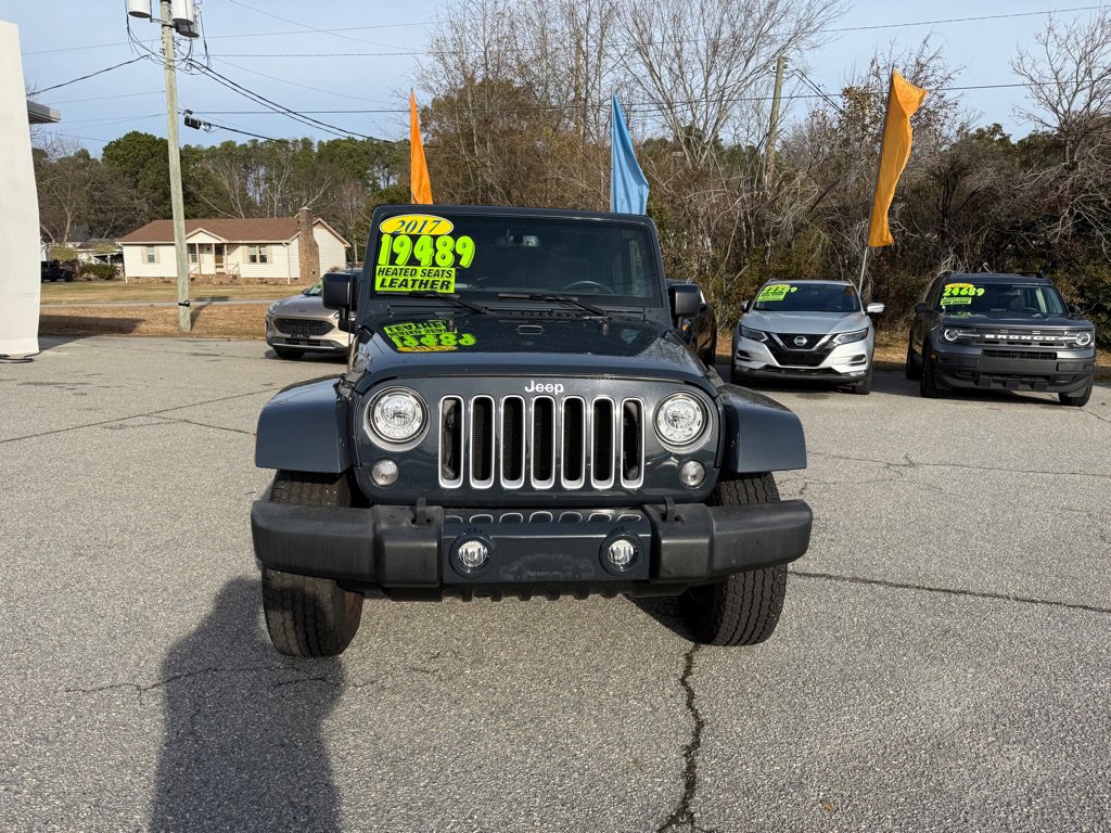 Used 2017 Jeep Wrangler Sahara image 8