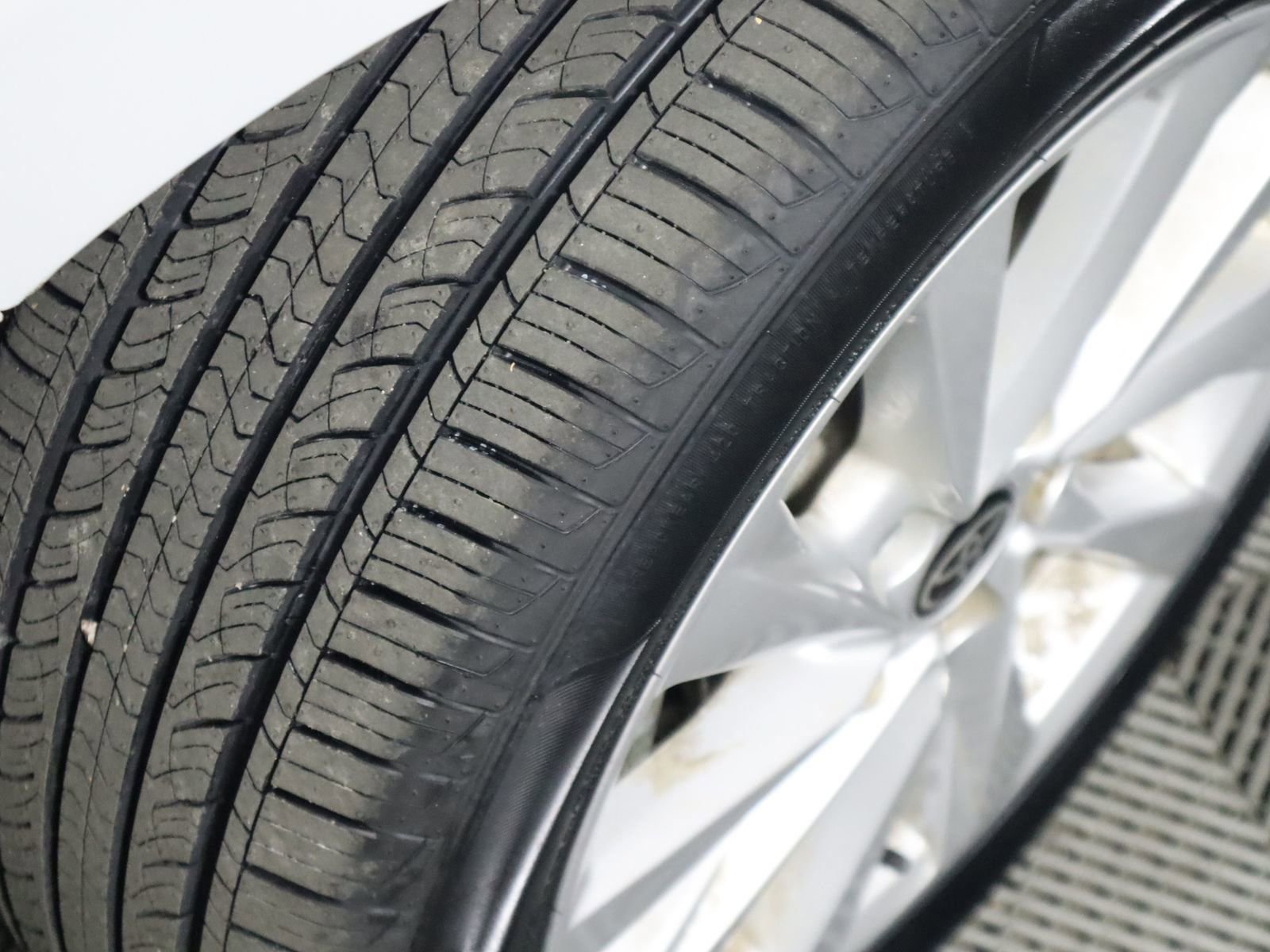 Used 2023 Toyota Camry LE image 20