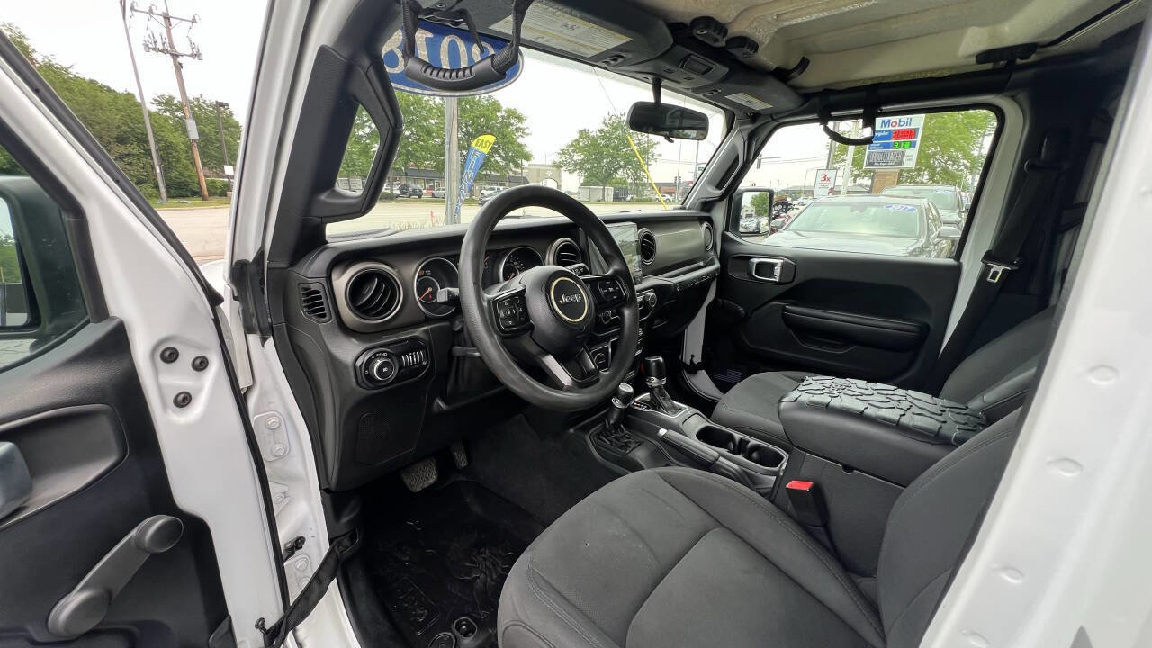 Used 2018 Jeep Wrangler Unlimited Sport image 11